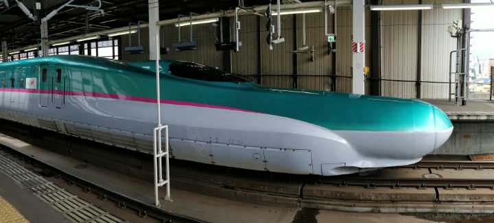 Faster Than a Speeding Bullet: Shinkansen vs Airplane vs Bus